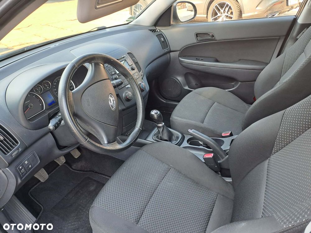 Hyundai i30 i30cw 1.4 UEFA EURO 2012 Edition - 10