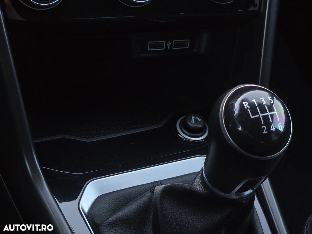 Volkswagen T-Roc 1.0 TSI OPF Style - 20