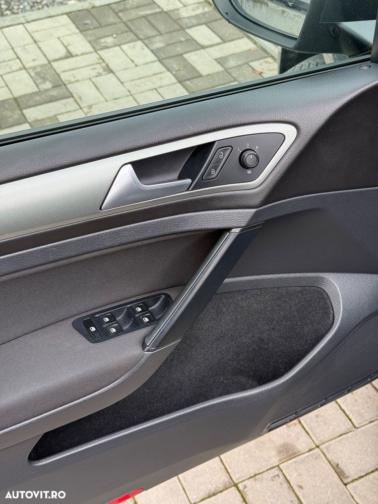 Volkswagen Golf 1.0 TSI (BlueMotion Technology) Comfortline - 17