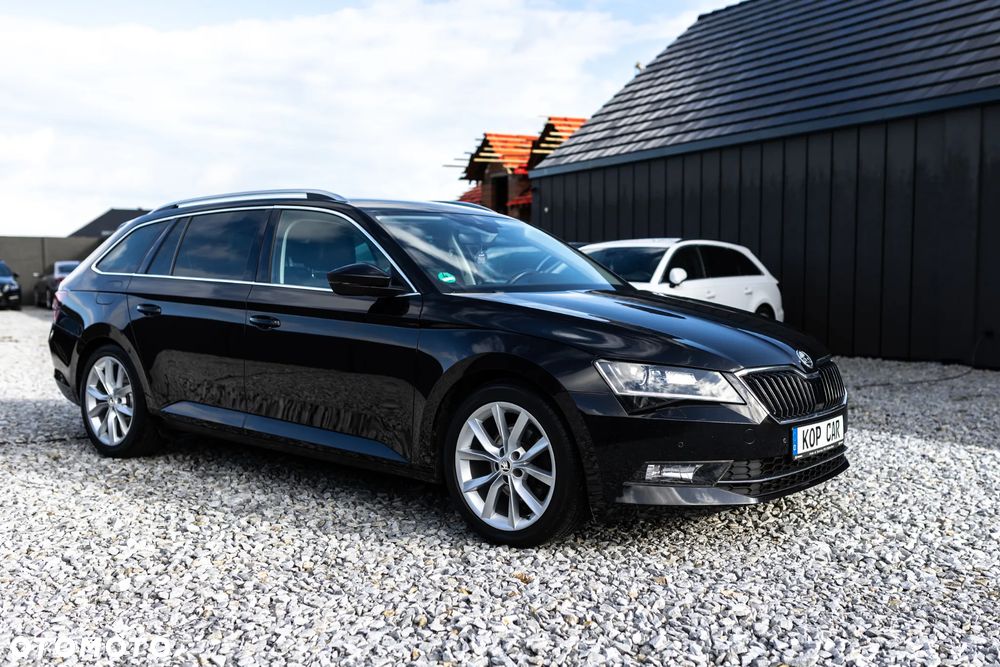Skoda Superb 2.0 TDI DSG Style - 2