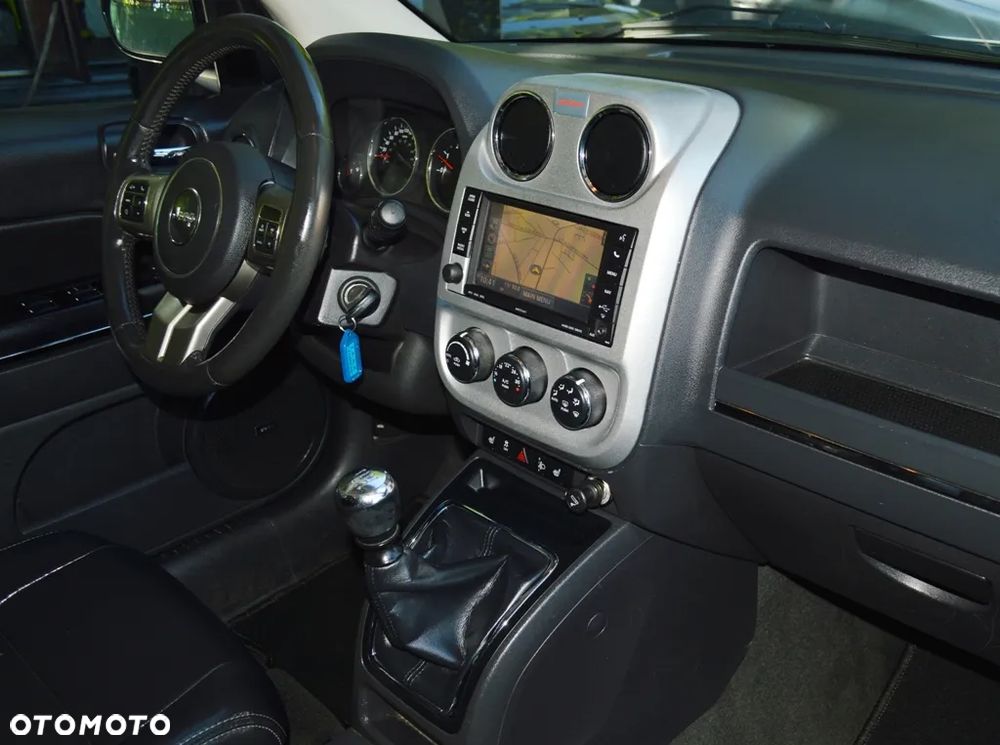 Jeep Compass - 35