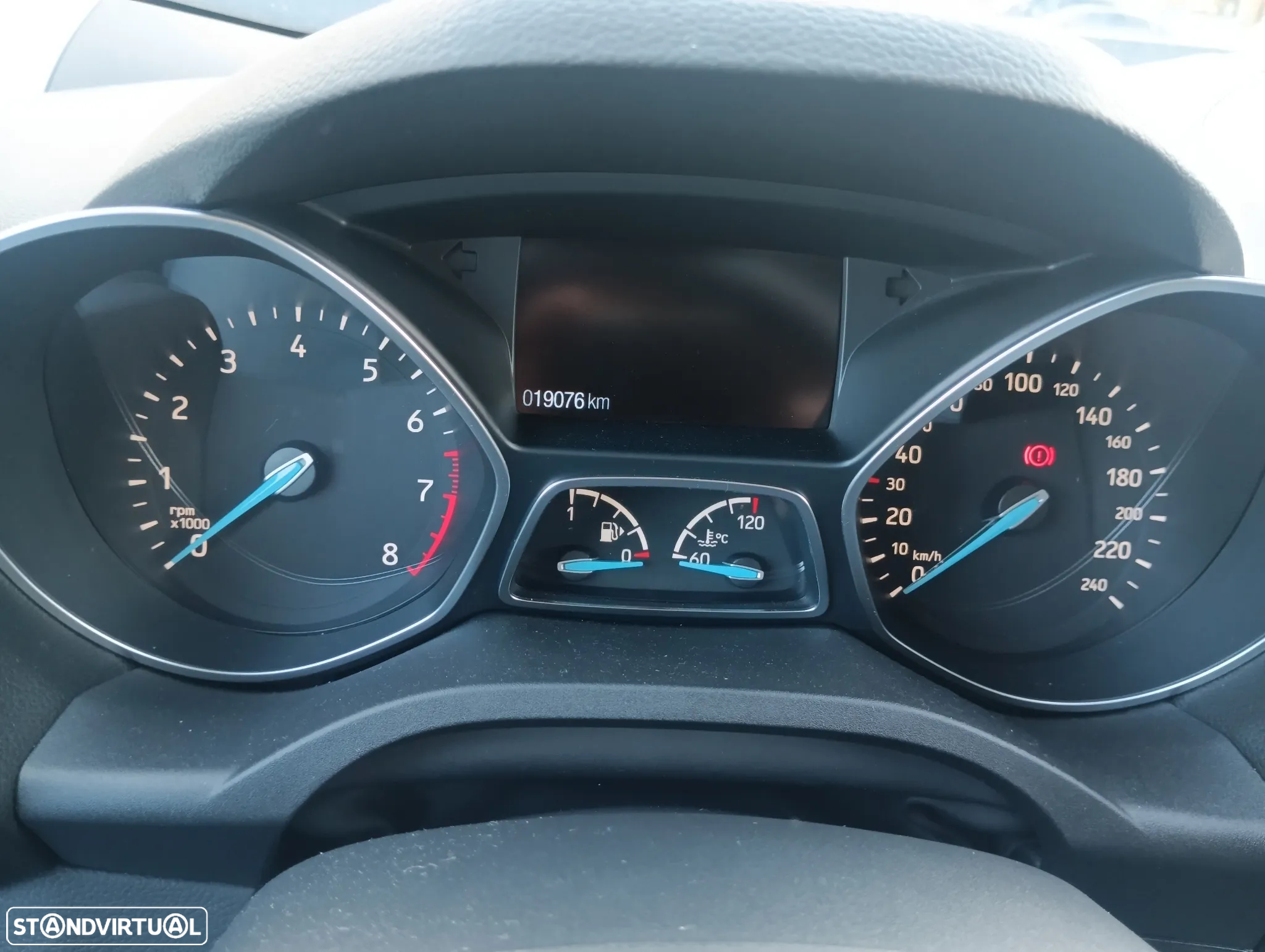 Ford Kuga 1.5 EcoBoost Titanium 4WD Powershift - 13