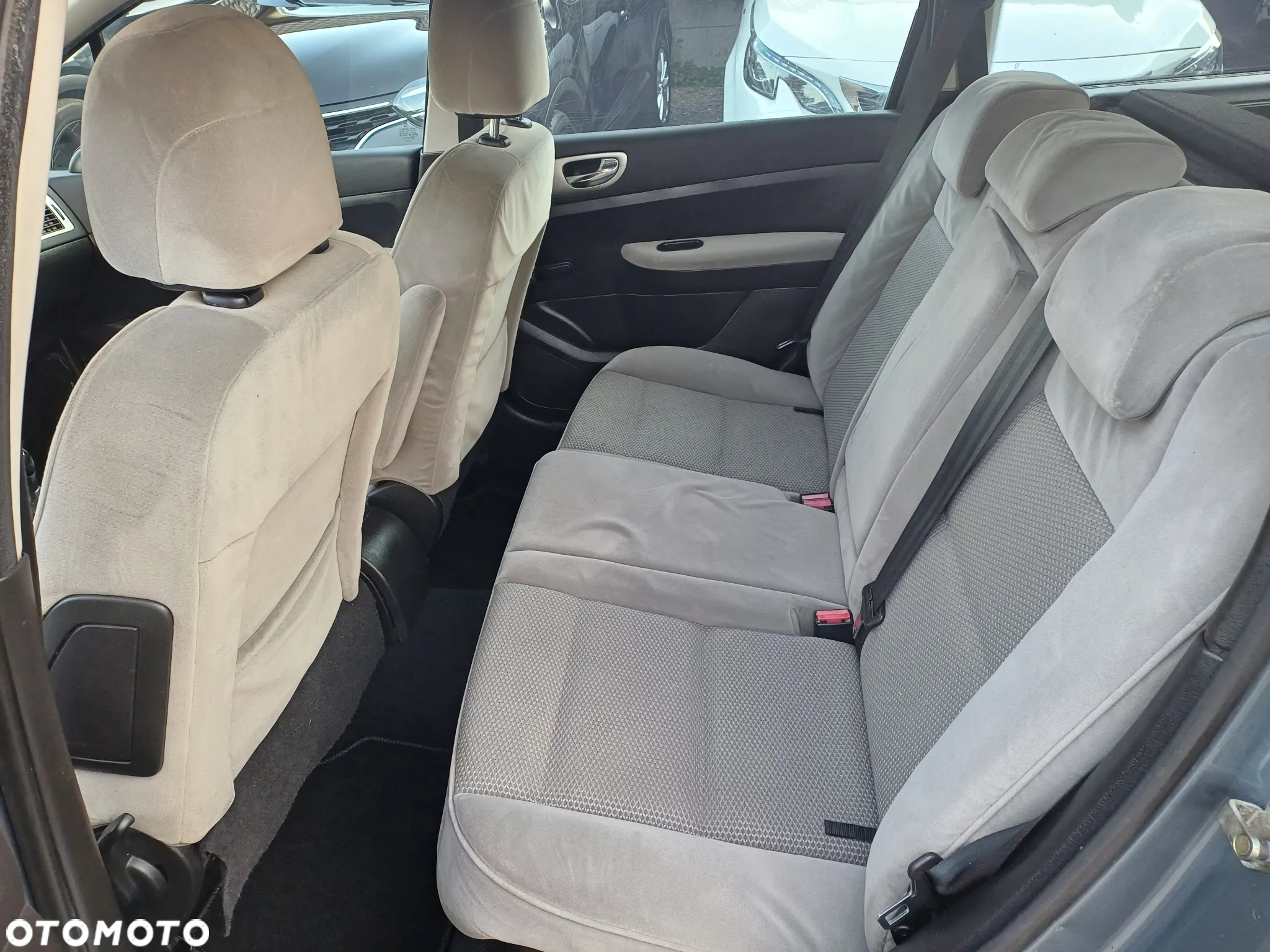 Peugeot 307 HDi 110 Premium - 13