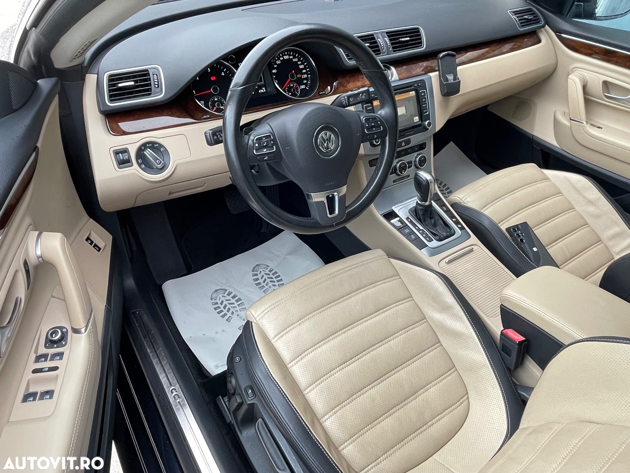Volkswagen Passat CC 2.0 TDI BlueMotion Technology DSG - 14