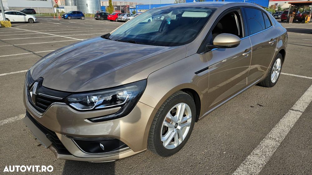 Renault Megane Estate TCe GPF Zen - 4