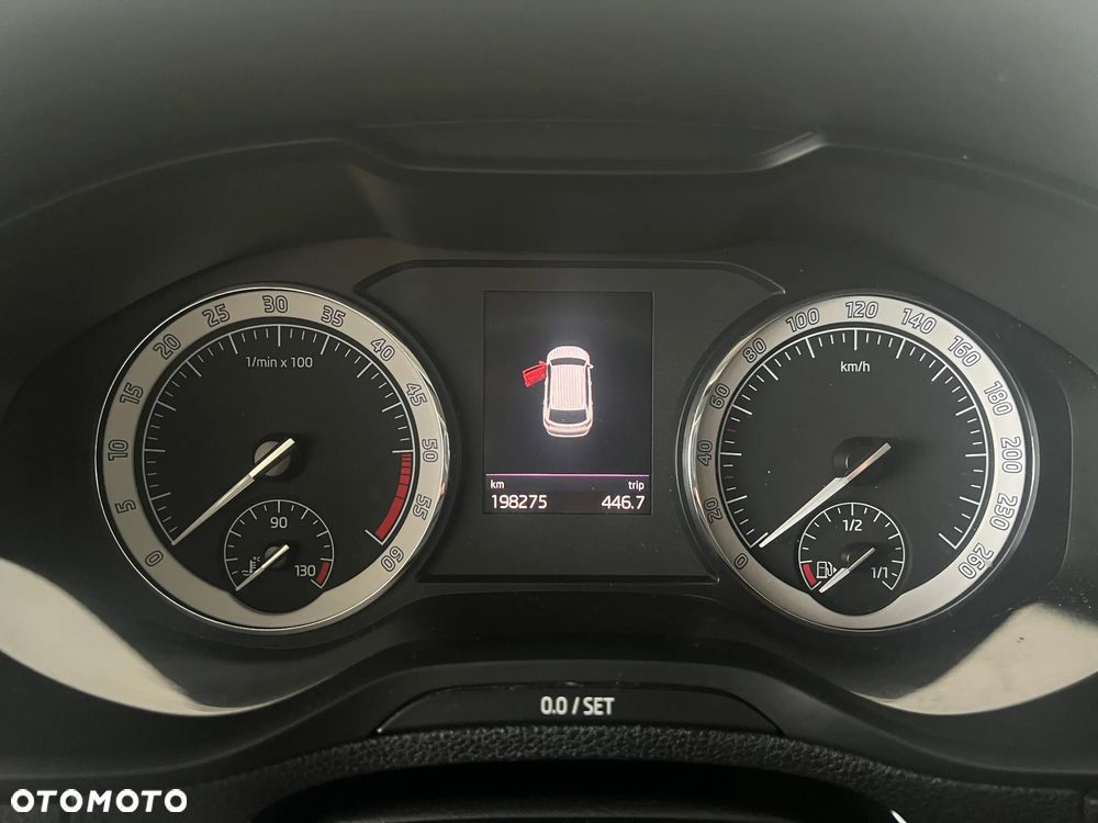 Skoda Karoq 1.6 TDI SCR 4x2 Style - 20