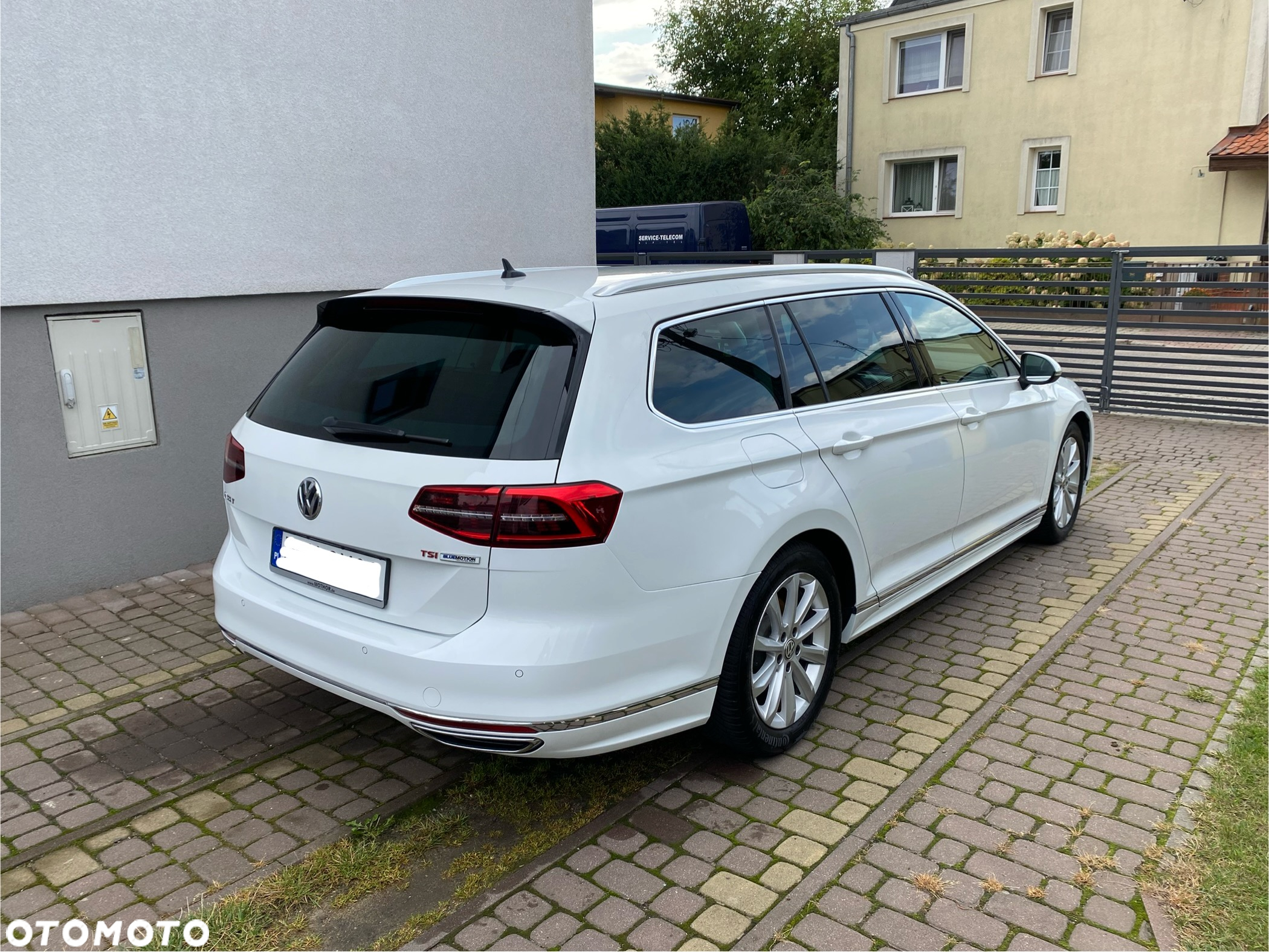 Volkswagen Passat Variant 1.8 TSI (BlueMotion Technology) DSG Highline - 3