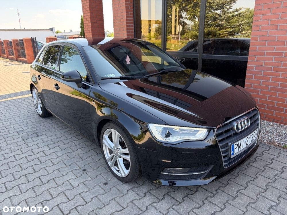 Audi A3 Sportback 2.0 TDI S tronic Ambiente - 2