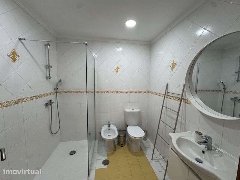 1/2 Moradia T3 para arrendamento - Grande imagem: 5/8