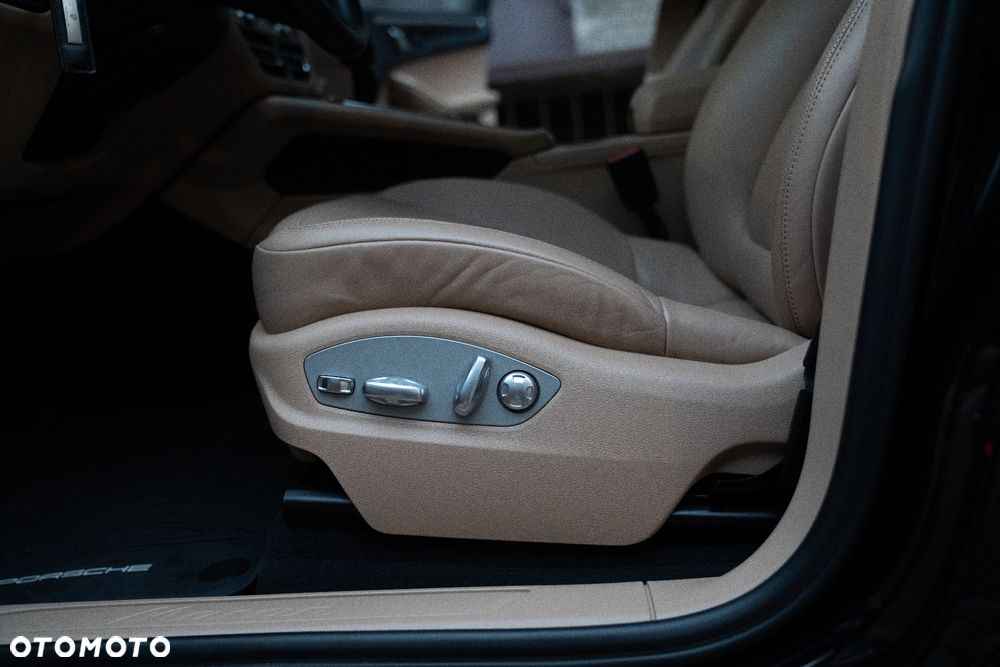 Porsche Macan Standard - 14