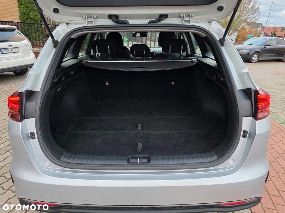 Kia Ceed 1.4 T-GDI M - 13