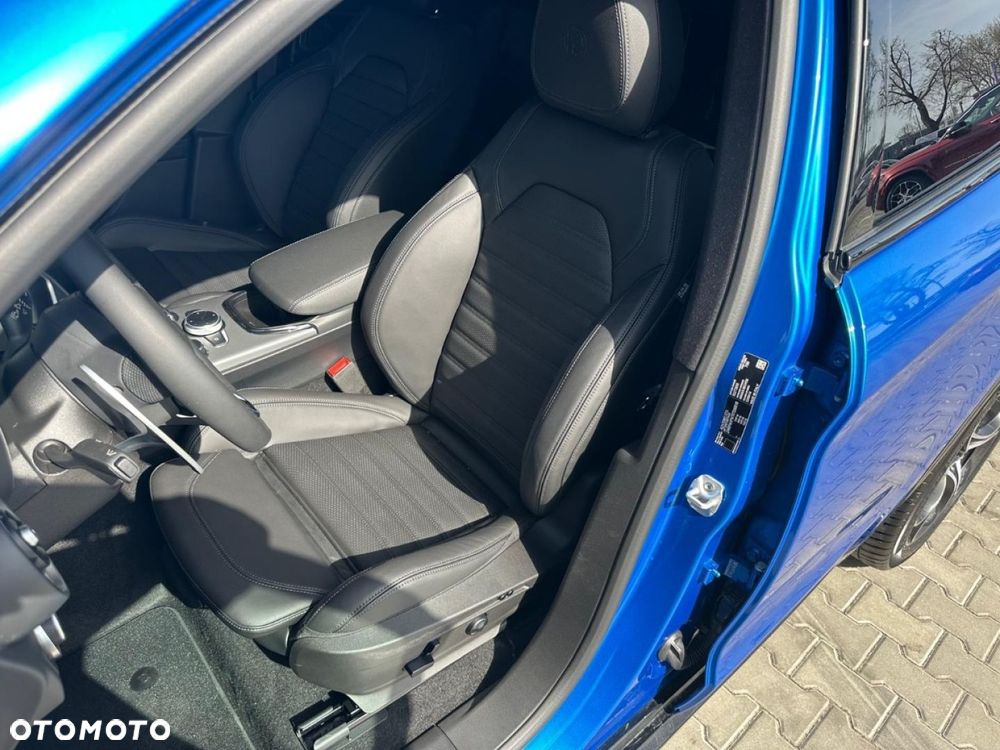 Alfa Romeo Stelvio - 10
