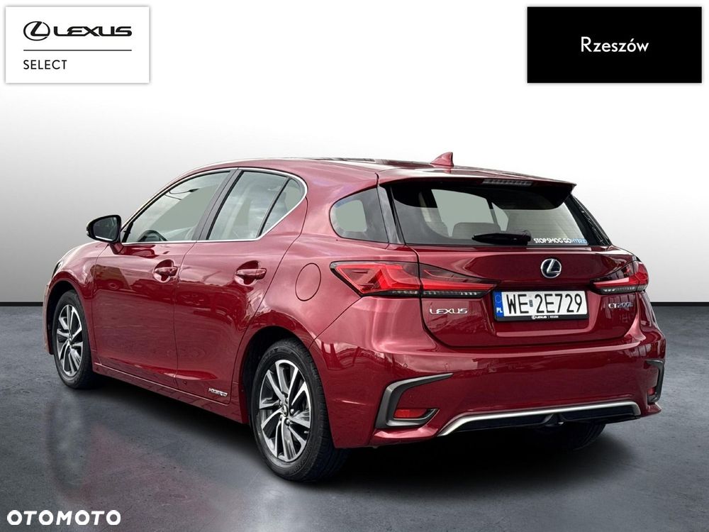 Lexus CT - 3