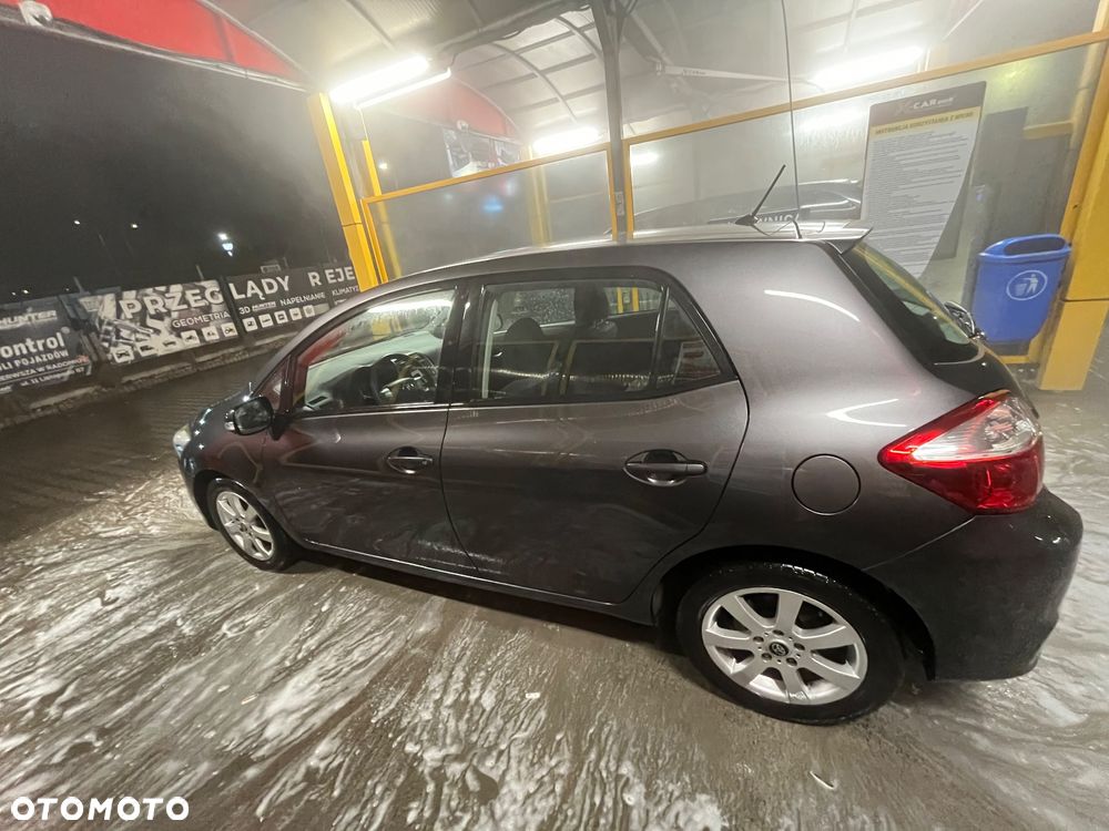 Toyota Auris 1.6 Sol - 7