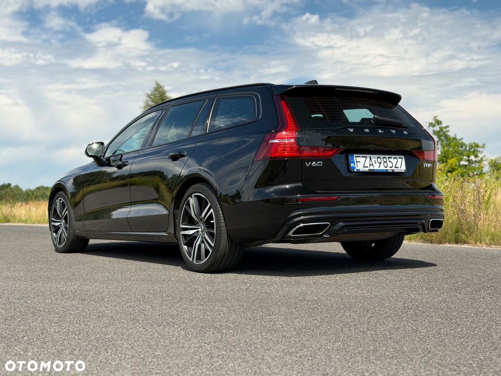 Volvo V60 T8 AWD Twin Engine Geartronic R-Design - 4