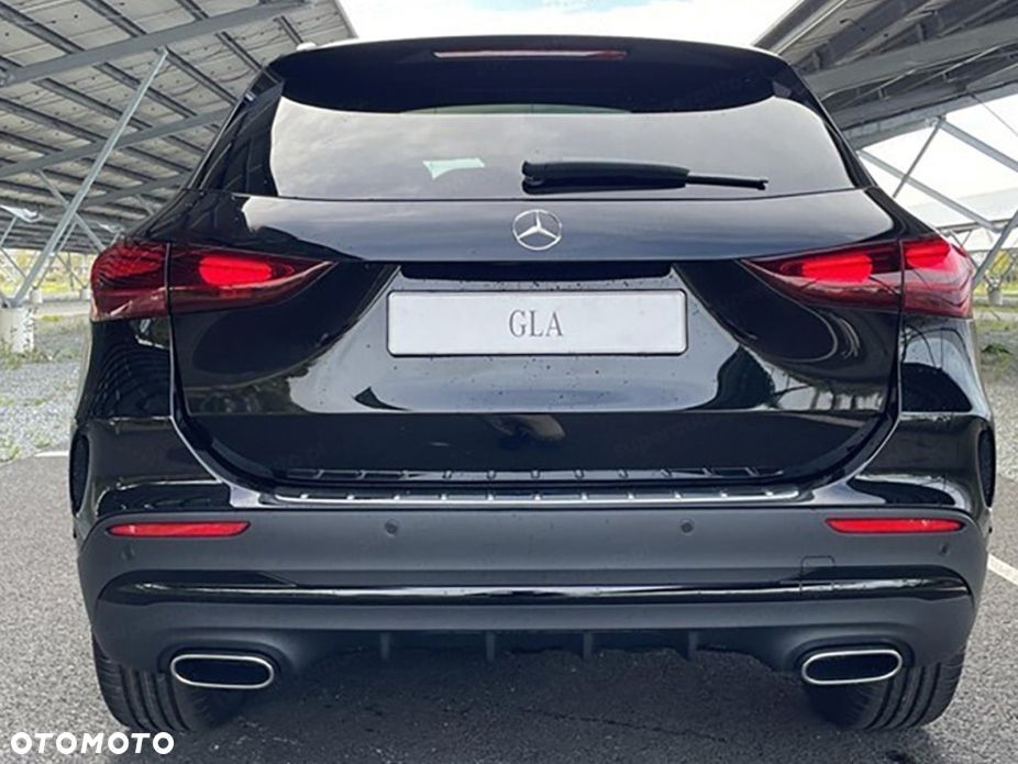 Mercedes-Benz GLA 200 AMG Line - 5