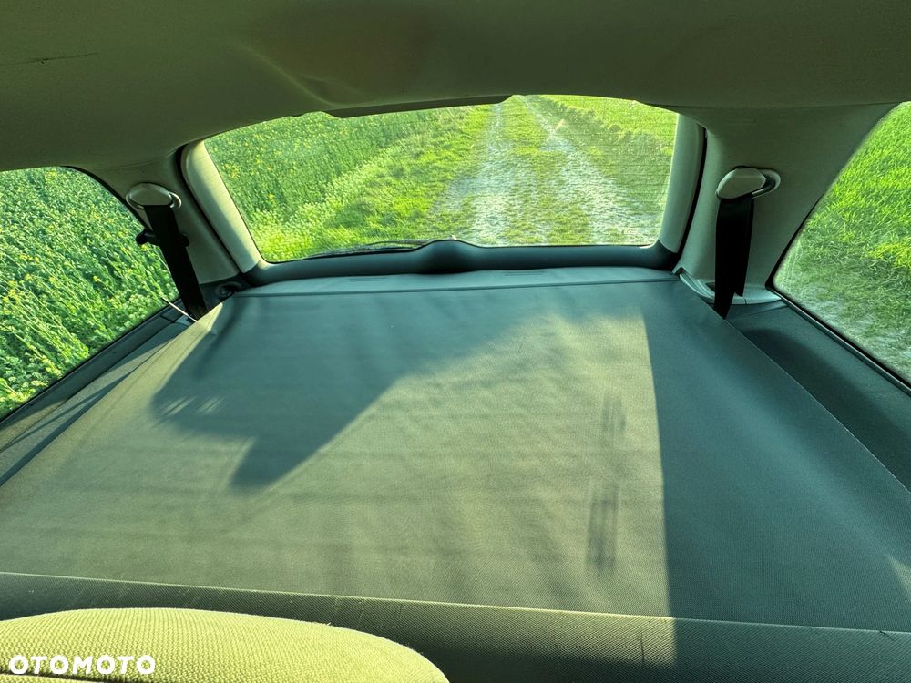 Volkswagen Sharan - 16