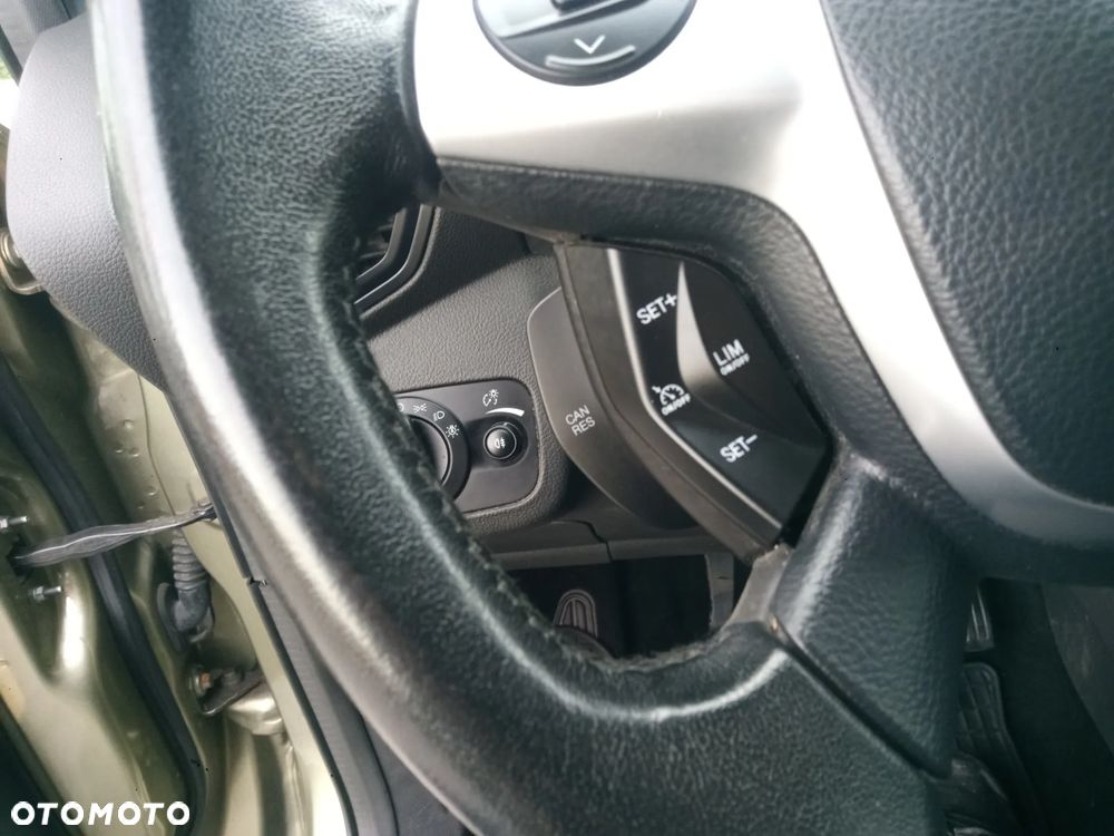 Ford Kuga 1.5 EcoBoost 2x4 Trend - 14