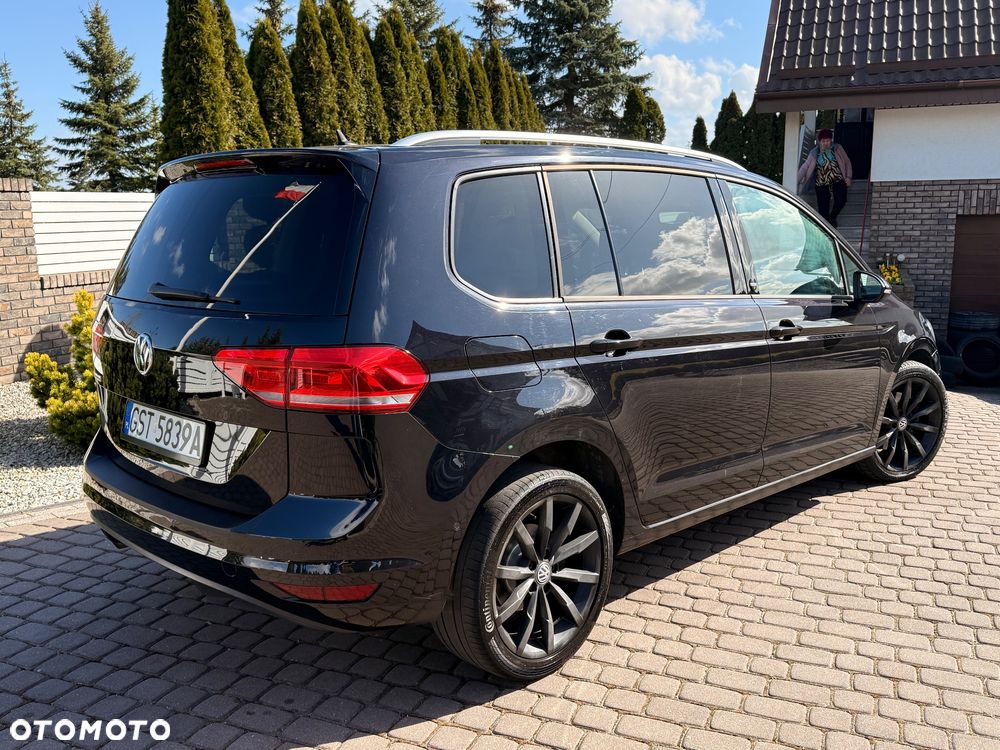 Volkswagen Touran 2.0 TDI BMT Comfortline DSG - 4