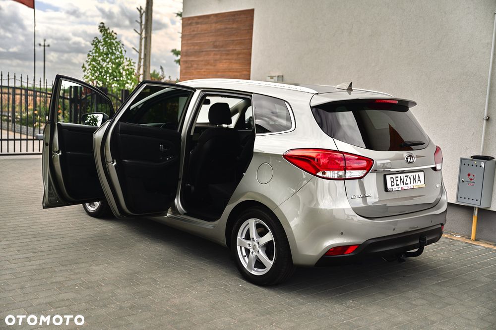 Kia Carens 1.6 GDI Attract - 19