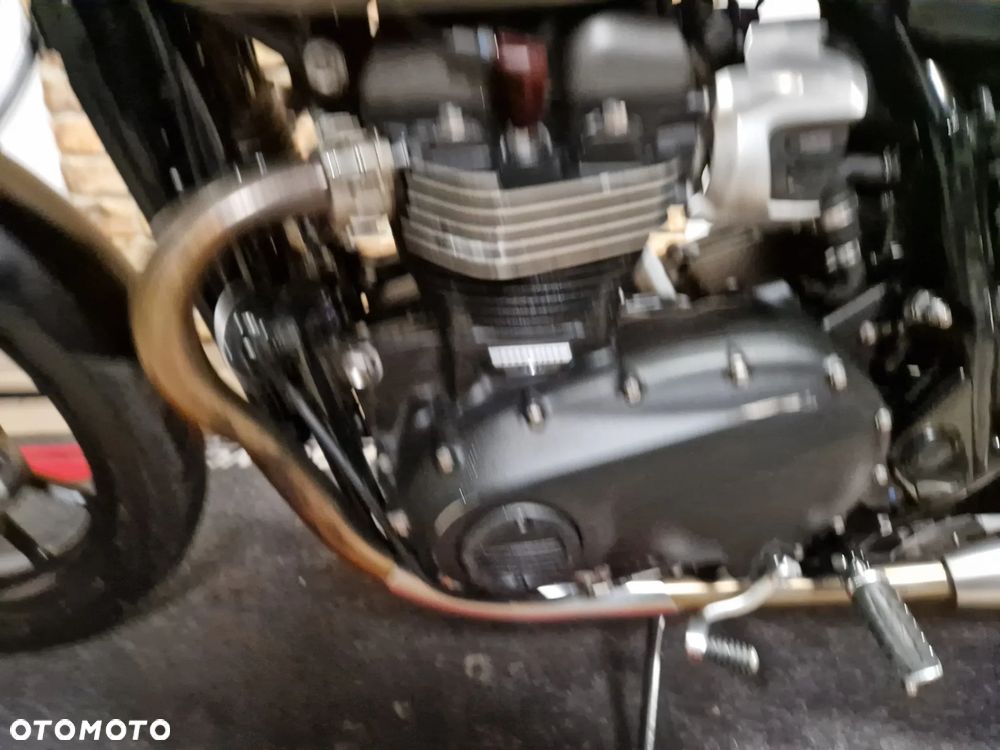 Triumph Street Twin - 27