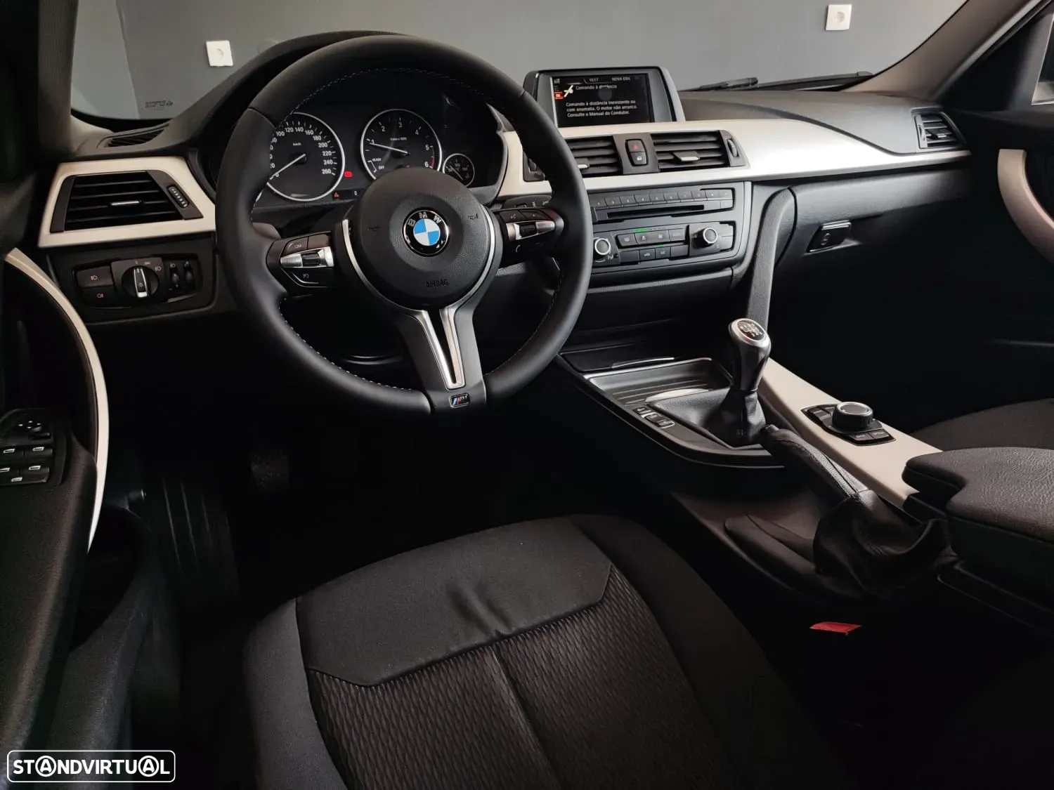 BMW 318 d Touring - 26