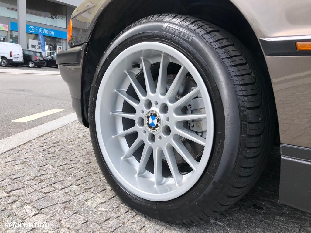 BMW 740 iA - 7