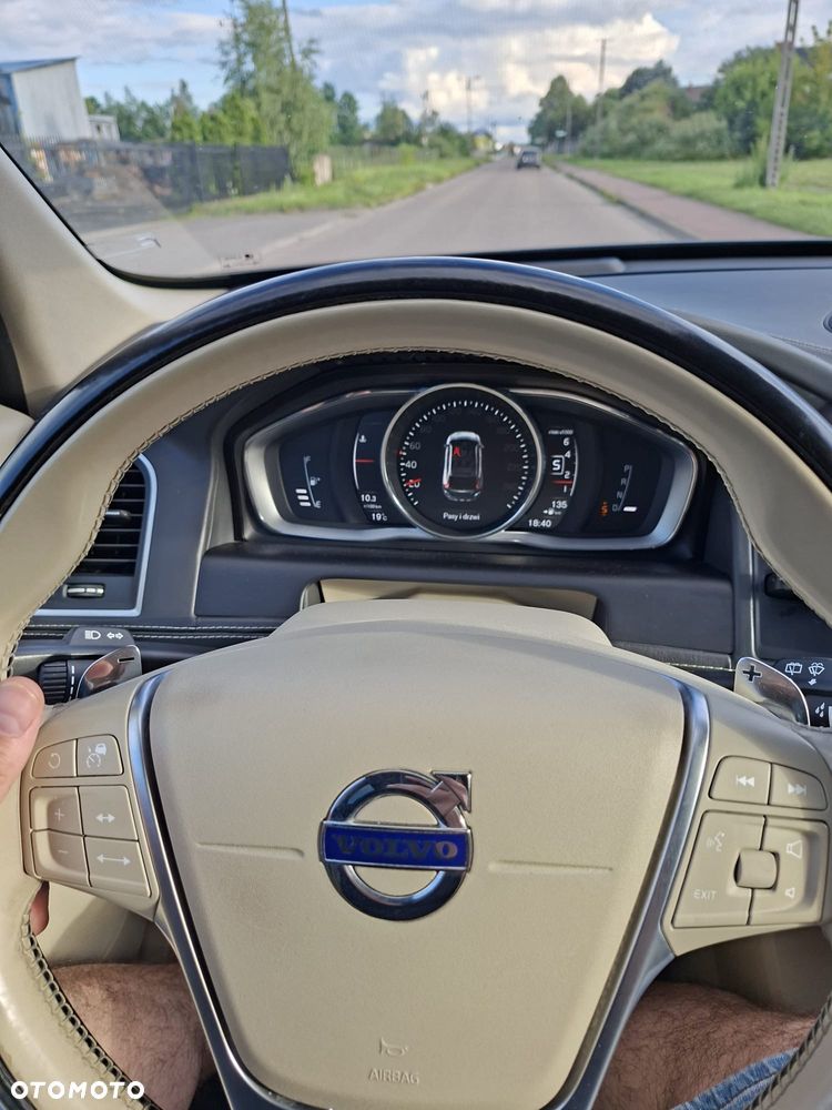 Volvo XC 60 T5 AWD Drive-E Momentum - 26