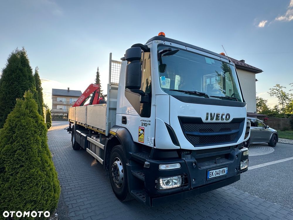 Iveco Stralis 310 E6  4X2 Skrzyniowy + HDS Fassi F135 - 3
