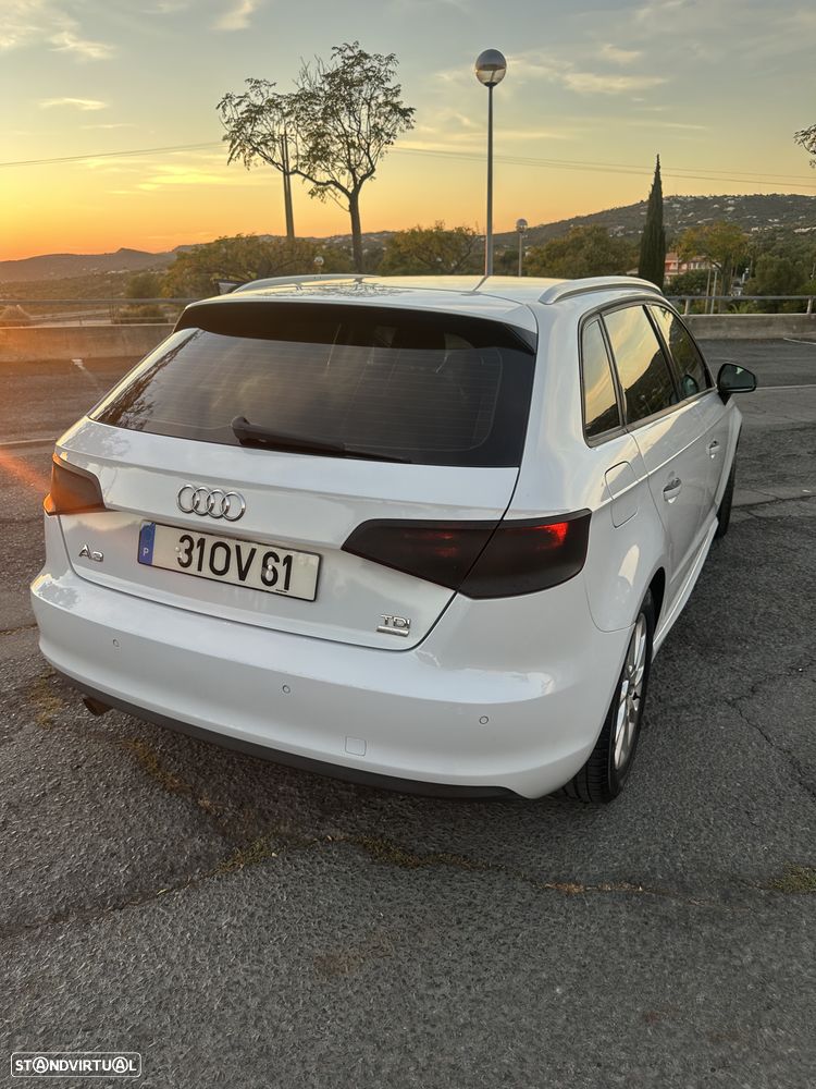 Audi A3 Sportback - 12