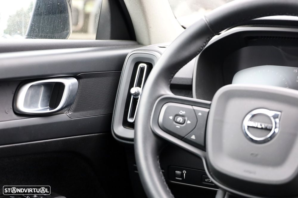 Volvo XC 40 1.5 T2 Momentum Core - 27