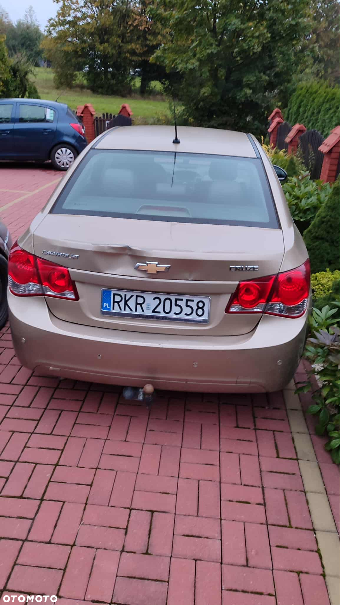 Chevrolet Cruze 1.6 Base - 12