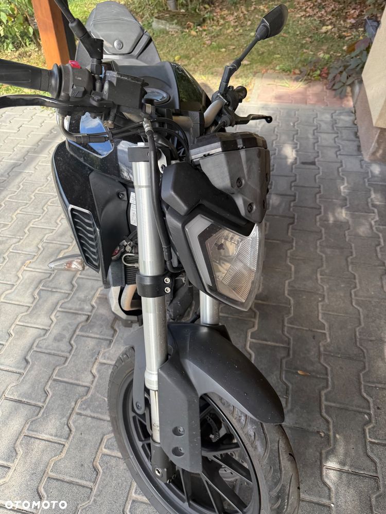 Yamaha MT - 17