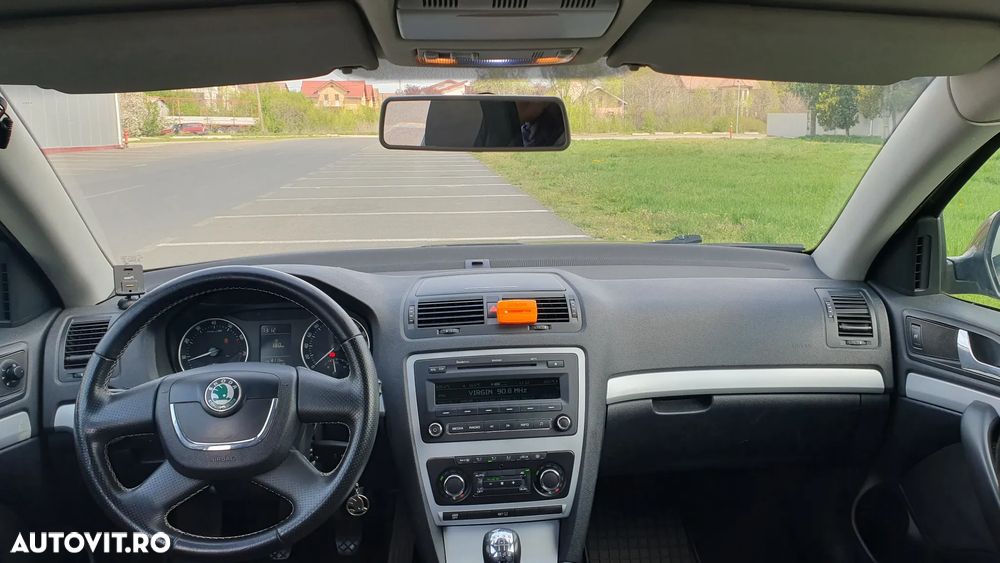 Skoda Octavia 1.4 TSI Ambiente - 7