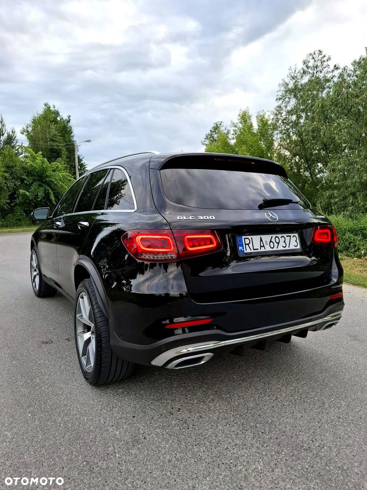 Mercedes-Benz GLC 300 4Matic 9G-TRONIC - 4