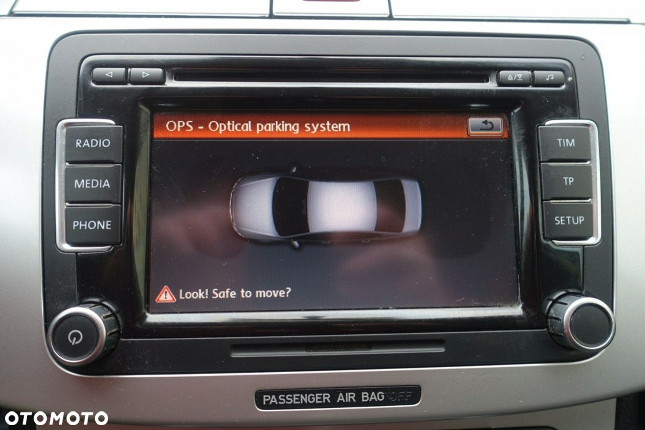 Volkswagen Passat - 27