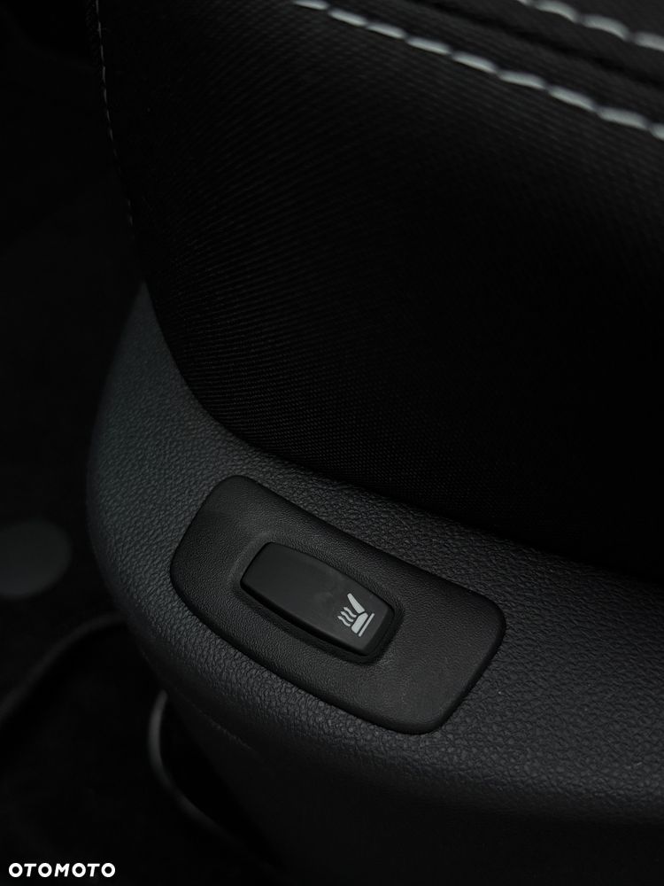 Renault Clio Energy TCe 90 Start & Stop Limited - 29