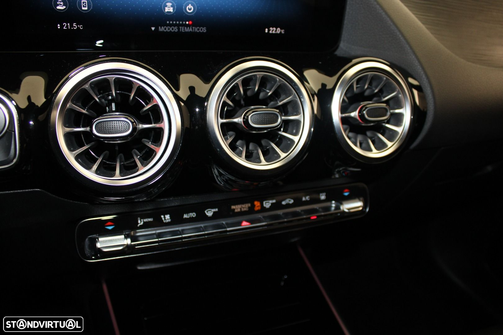 Mercedes-Benz EQA - 21