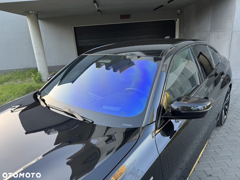 BMW Seria 3 318d M Sport - 3