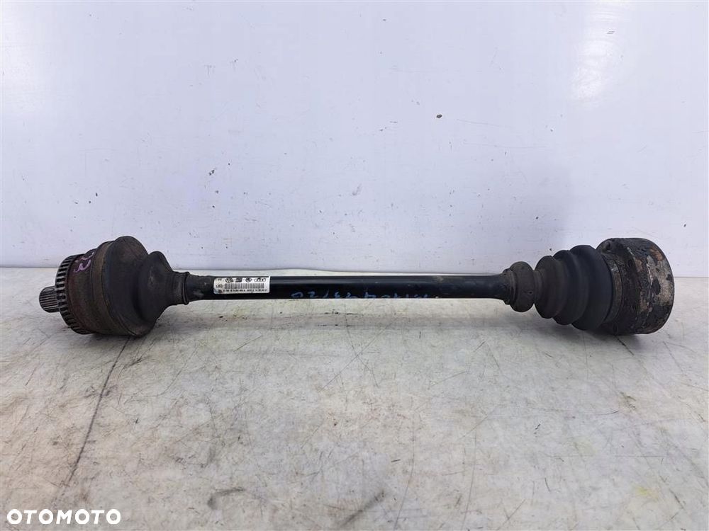 Półoś tylna tył prawa VW Passat B5 2,5 TDI 8E0501203M 2004-2010 - 2