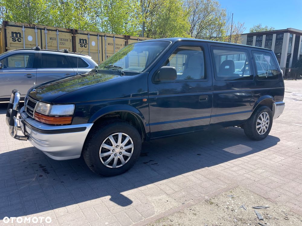 Chrysler Voyager 3.3 SE - 5