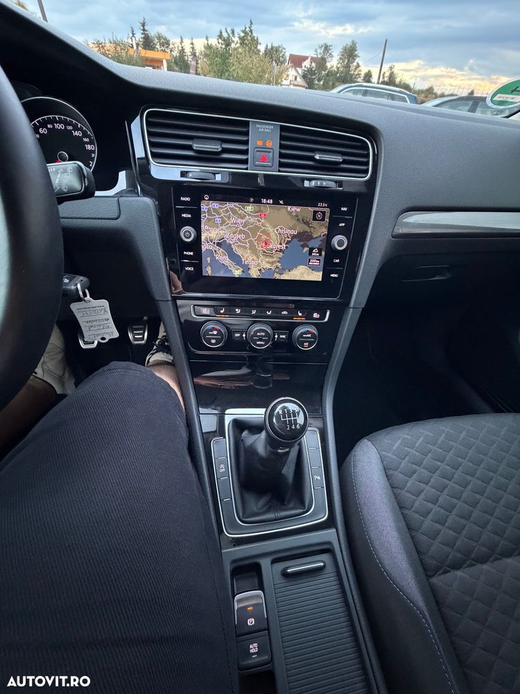 Volkswagen Golf 2.0 TDI Join - 6