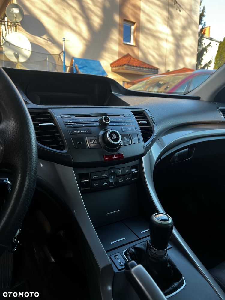 Honda Accord 2.0 Elegance Advantage - 11