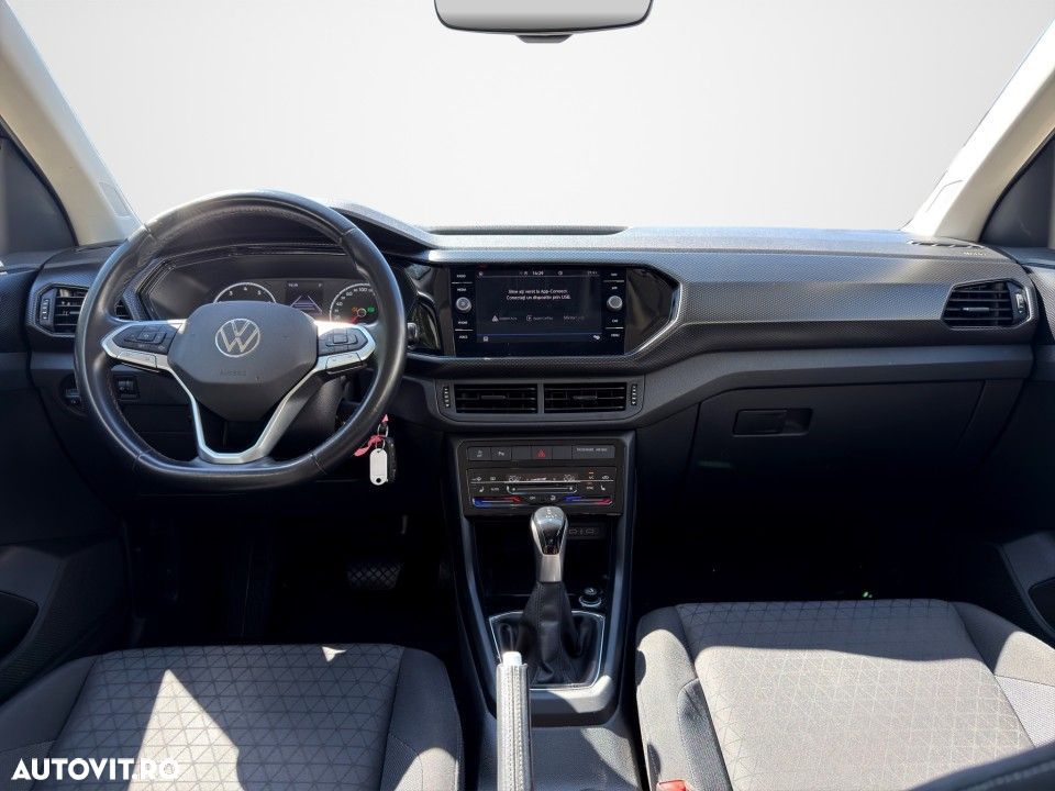 Volkswagen T-Cross - 14