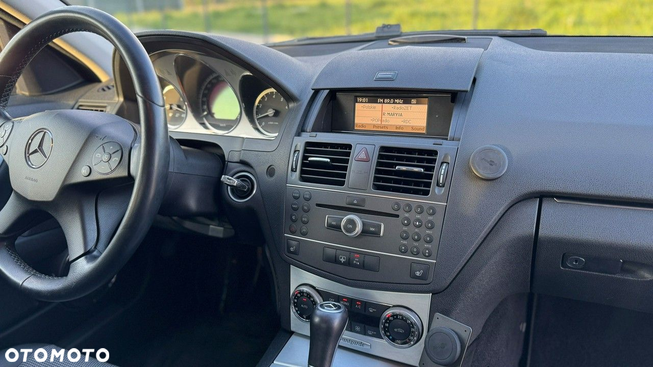Mercedes-Benz Klasa C - 29