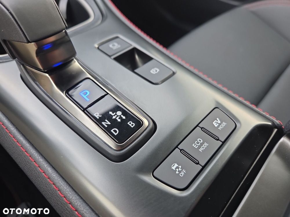 Lexus LBX 1.5 Hybrid Emotion - 29