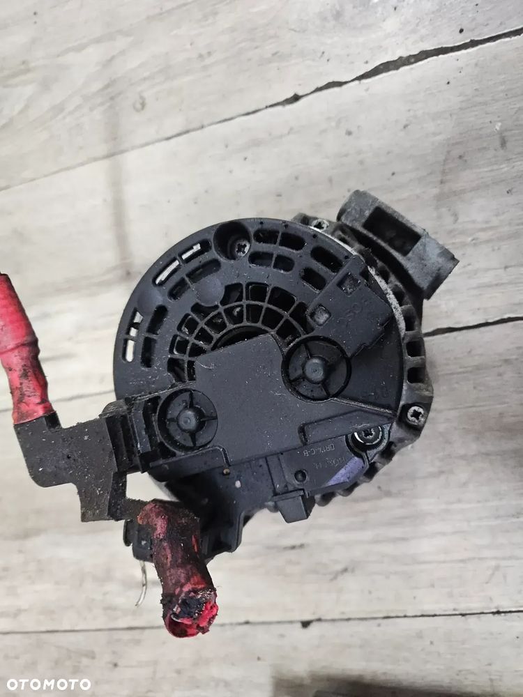Alternator BMW seria 1 E87  E90 E92 2,0i 120i 2006r Bosch N46B20BA - 3