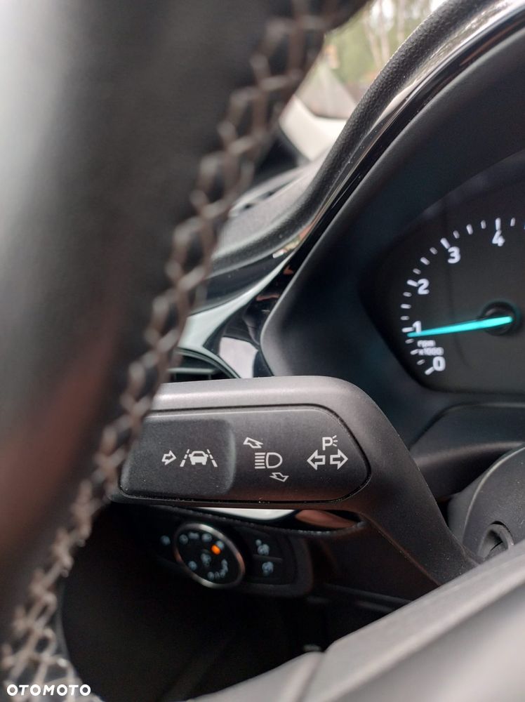 Ford Fiesta 1.0 EcoBoost Hybrid S&S ACTIVE - 24