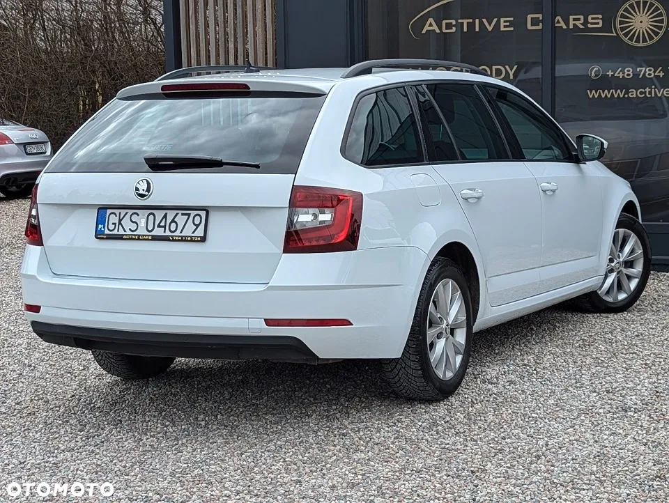 Skoda Octavia Combi 1.6 TDI DSG Style - 16