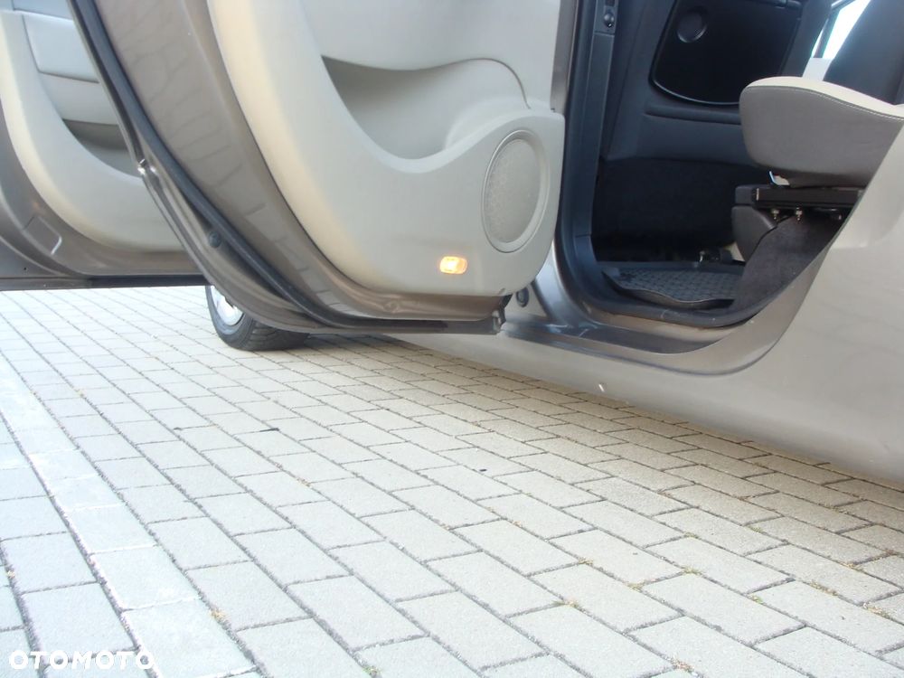 Renault Scenic 1.9 dCi Expression - 16